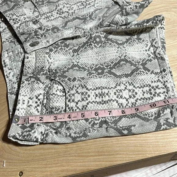 Seven 7 shorts - Picture 7 of 12